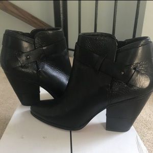 Dolce Vita Bootie size 9